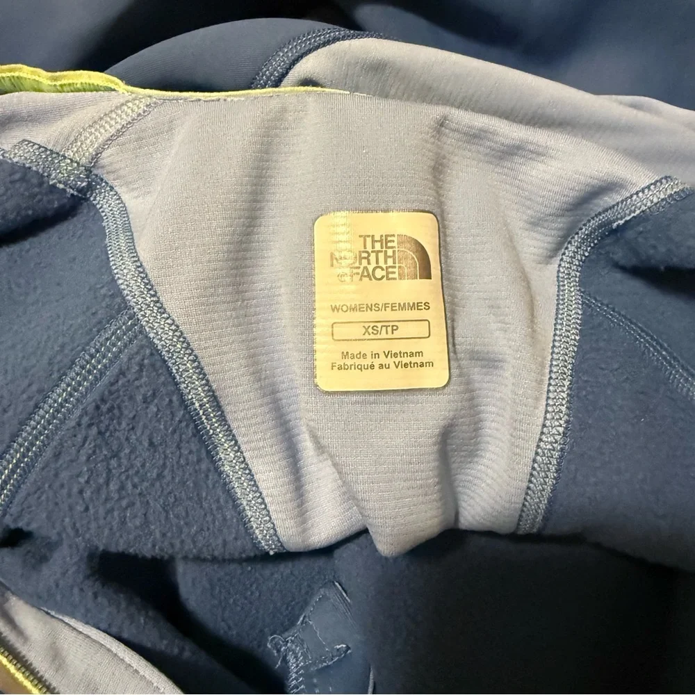 💙 The North Face Women’s 1/4 Zip Athletic Pullover – XS 💙